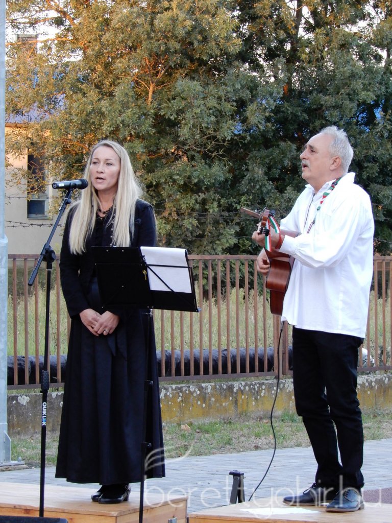 Gyertyagyújtás az aradi vértanúk emlékére 15